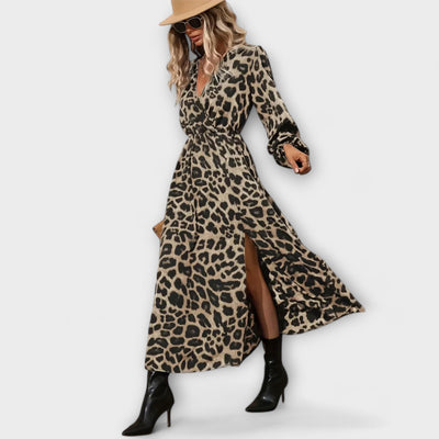 Natalie | Snygg klänning i leopardmönstrad