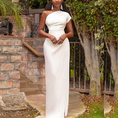 Sara | Elegant asymmetrisk aftonklänning