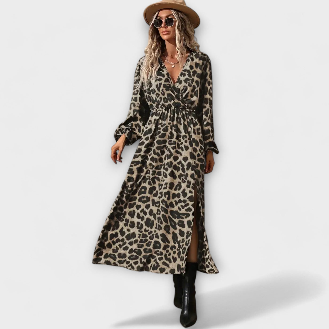 Natalie | Snygg klänning i leopardmönstrad